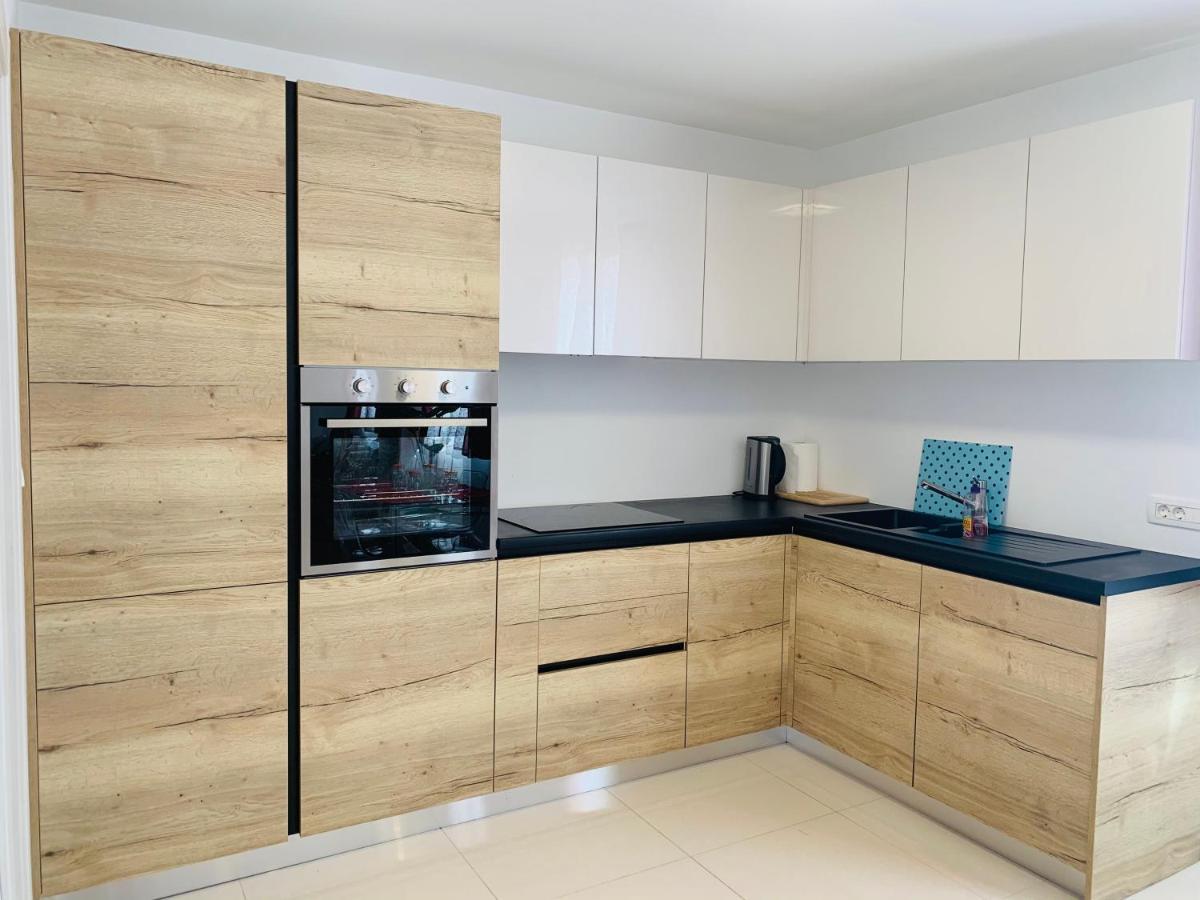 Apartman Marley Appartamento Kostrena Esterno foto
