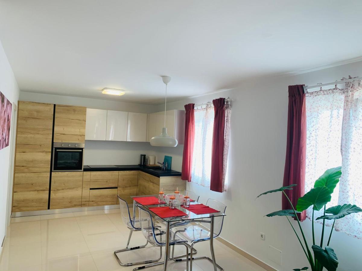 Apartman Marley Appartamento Kostrena Esterno foto